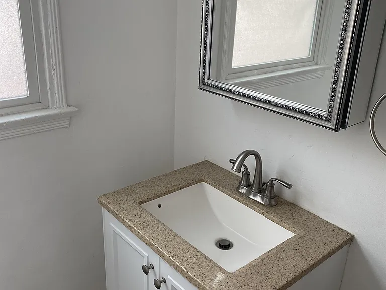 929 S Serrano Ave #203 — Photo 8