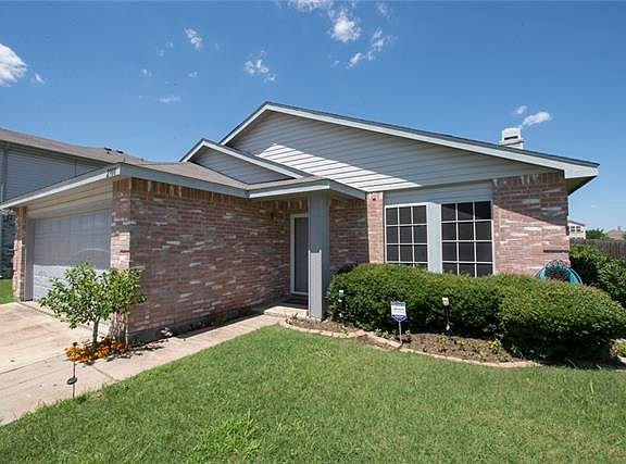 2nd image of 2908 Clemente Dr