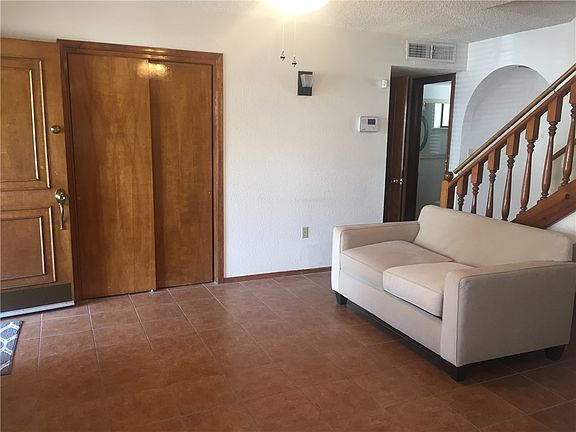 2nd image of 740 Villa Vanessa Dr