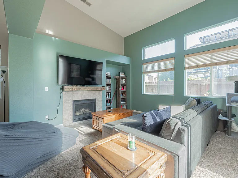 1739 W Castoro Way — Photo 13