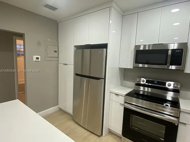 217 NW 48th St #2 — Photo 4