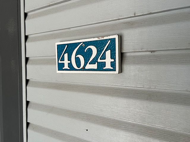 1st image of 4624 N Park Ln #4624