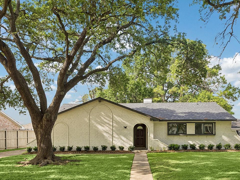 1st image of 7802 Gulfton St