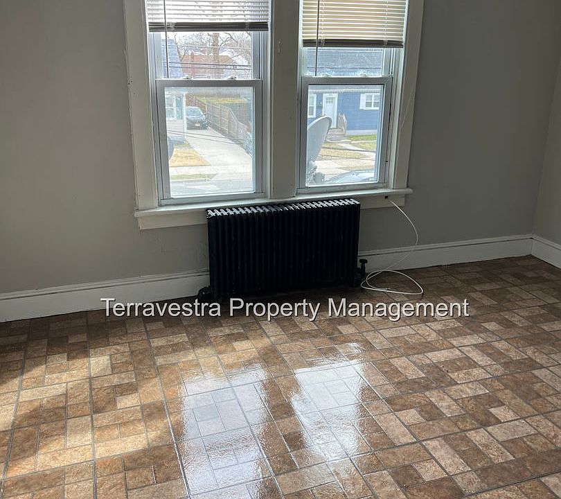 806 E Broad 806 E Broad St Millville NJ Zillow