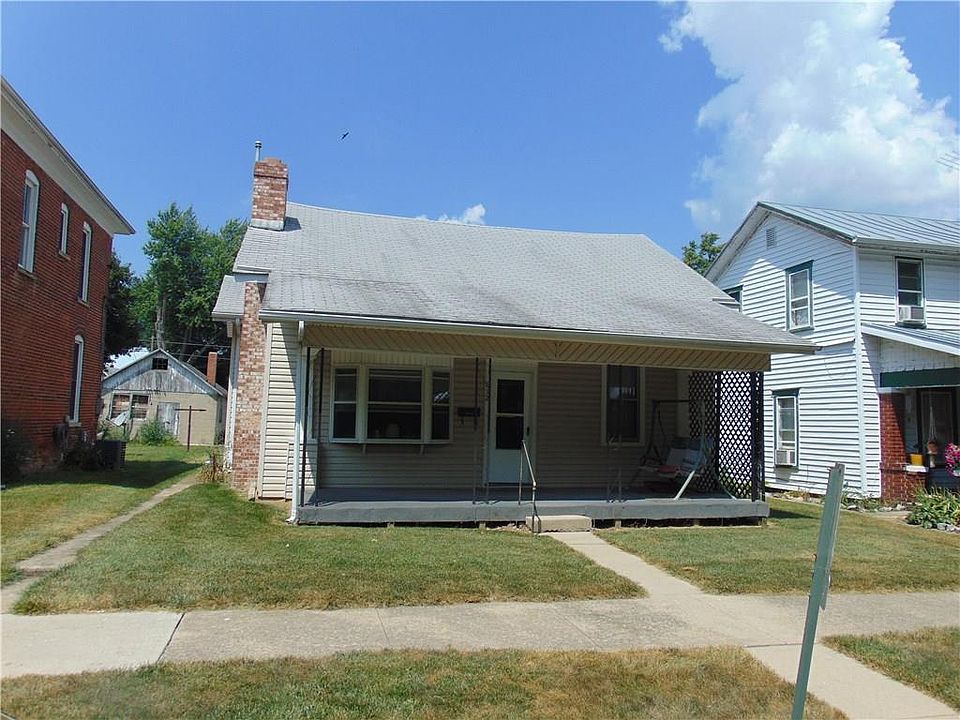 1st image of 612 E 4th St