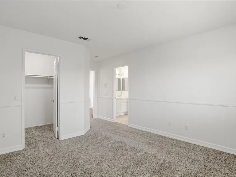 1605 Rivendel Dr — Photo 13