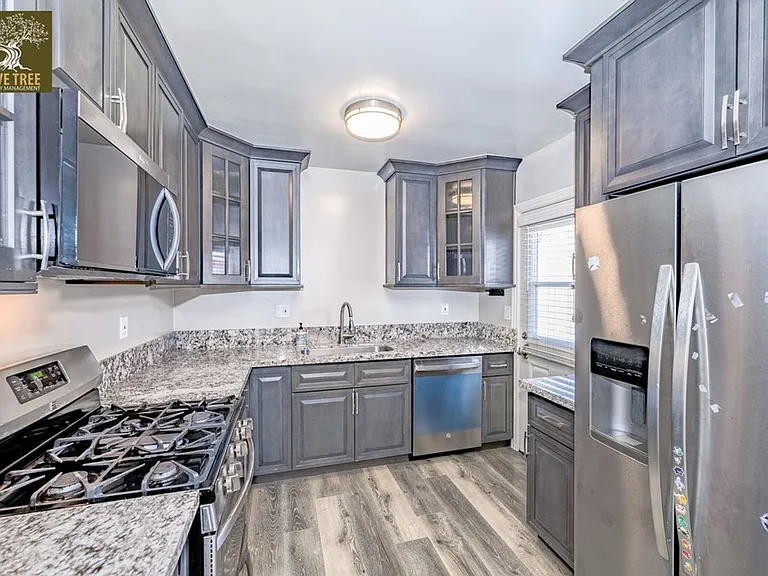 145 E Sierra Madre Blvd — Photo 25