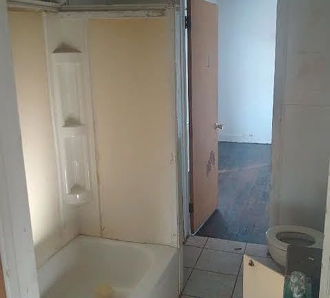 3rd image of 2515 Hardesty Ave