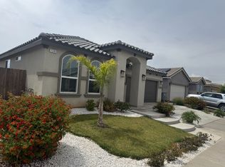 1243 Bristlecone Dr, Madera, CA 93638