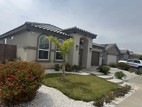 1243 Bristlecone Dr Photo 1