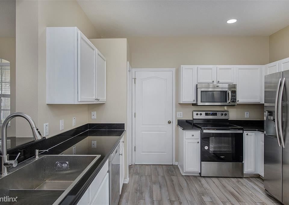 1st image of 21039 Green Wing Ct