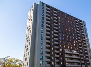 22 Willowridge Rd #1502, Toronto, ON M9R3Y9