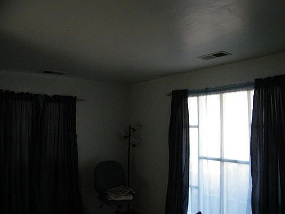 2nd image of 9208 Woodland Ave NE