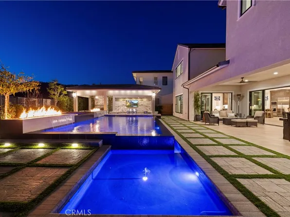 20450 W Albion Way, Northridge, CA 91326