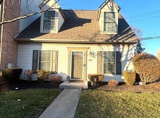 368 Melbourne Ln, Mechanicsburg, PA 17055