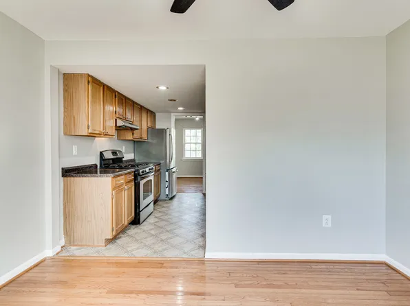 7844 Snead Ln, Falls Church, VA 22043