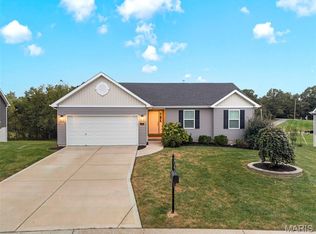 10 Majestic Lakes Ct, Moscow Mills, MO 63362
