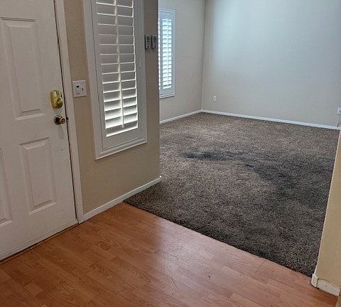 4th image of 807 Airy Hill St