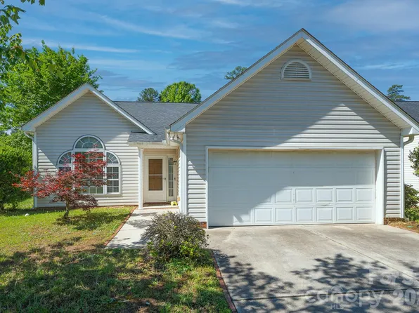 1110 Newfound Hollow Dr, Charlotte, NC 28214