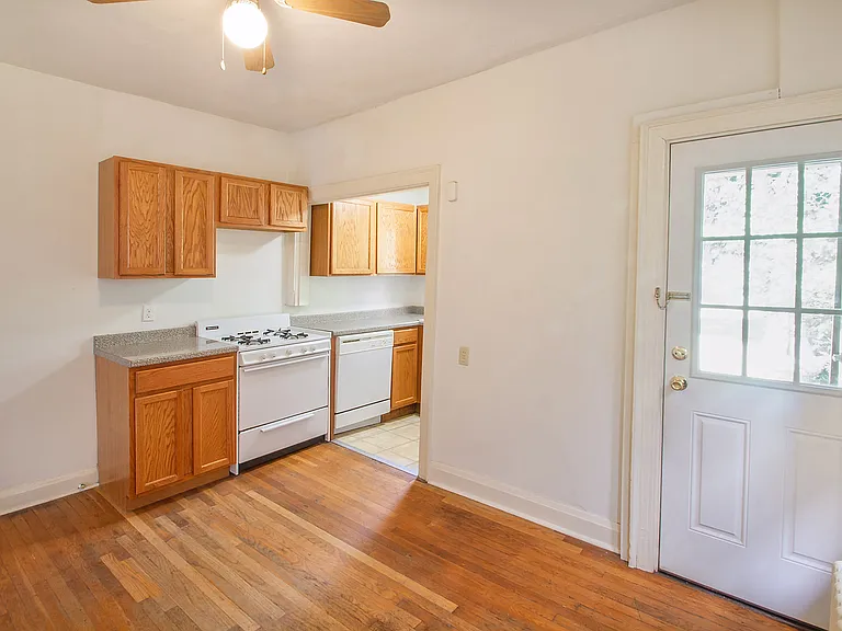428 S Trenton Ave — Photo 10