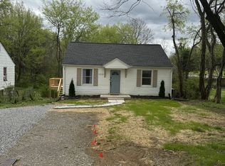 1210 Daniel St, Clarksville, TN