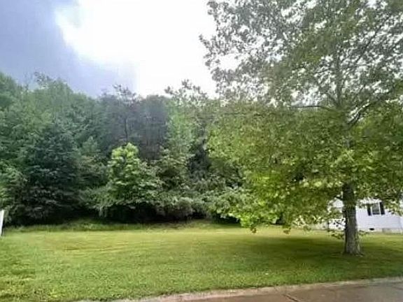 3rd image of 1 Pipestem Dr