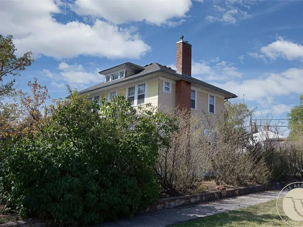 724 N Center Ave, Hardin, MT 59034