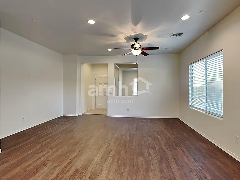 18203 W Townley Ave — Photo 7