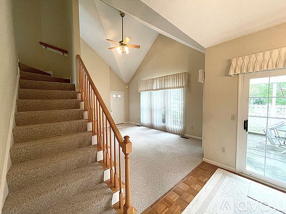 2nd image of 3083 Village Green Dr