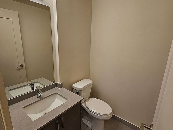3rd image of 9000 Jane St #525