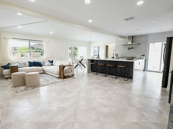 Kitchen/Living
