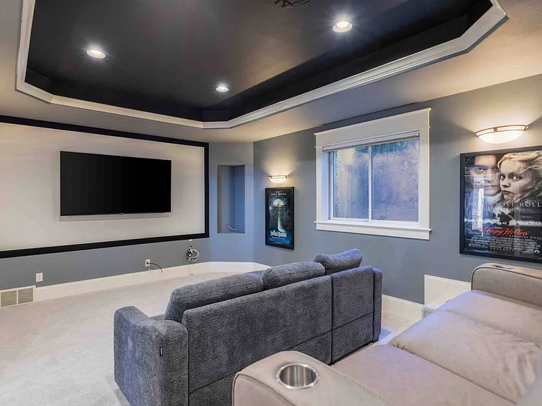 Building's Lounge