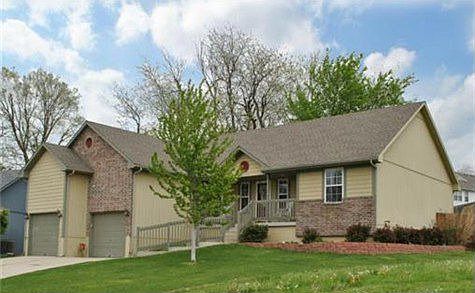 1st image of 19307 E Lynchburg Pl N