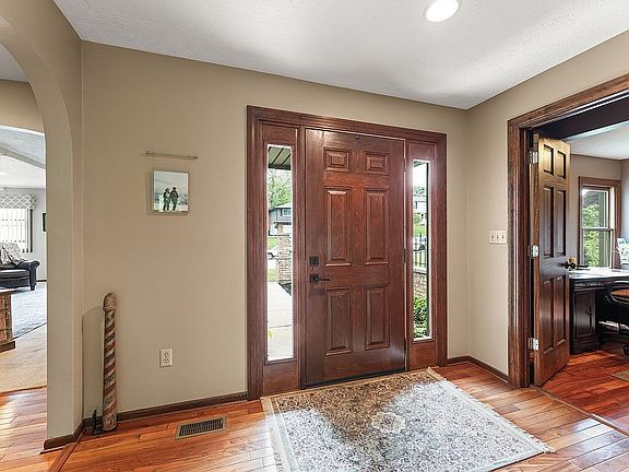 4th image of 1252 Crestwood Hills Dr