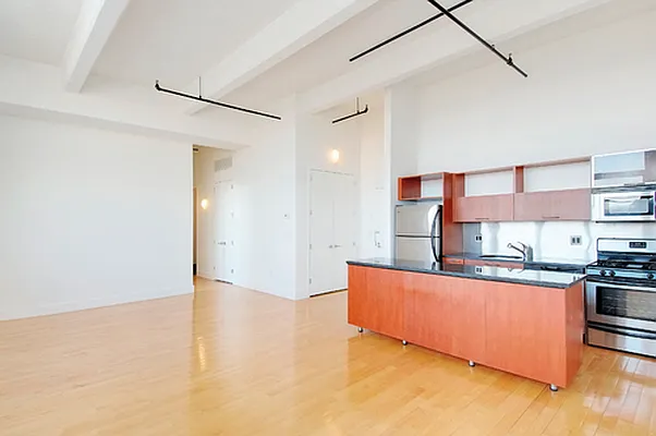 Rented by Struck Realty | media 32