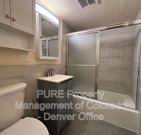 1245 Race St #107 — Photo 10
