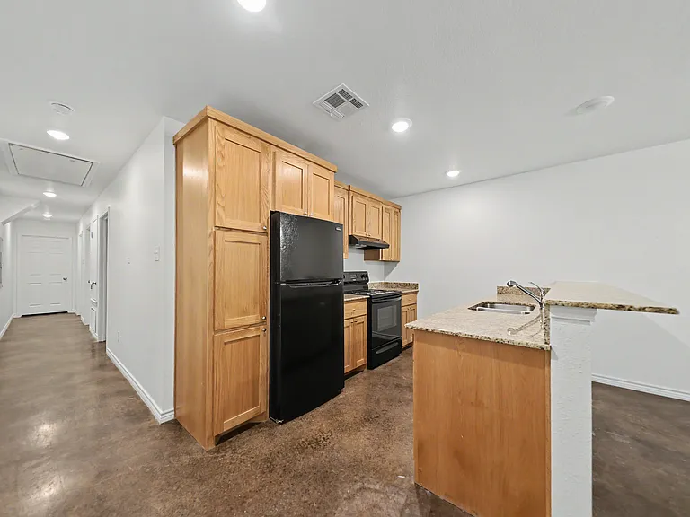 1107 S 33rd St, Temple — Photo 8