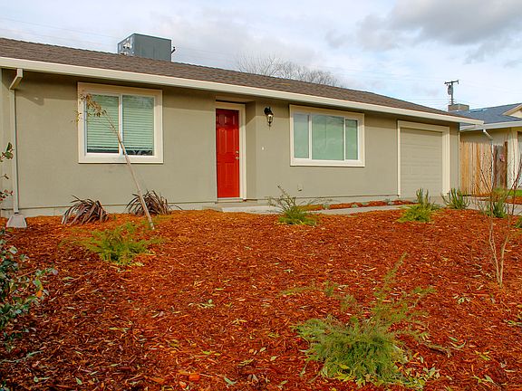 3rd image of 4255 Sloan Dr