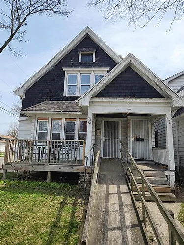 3298 N 13th St Photo 1