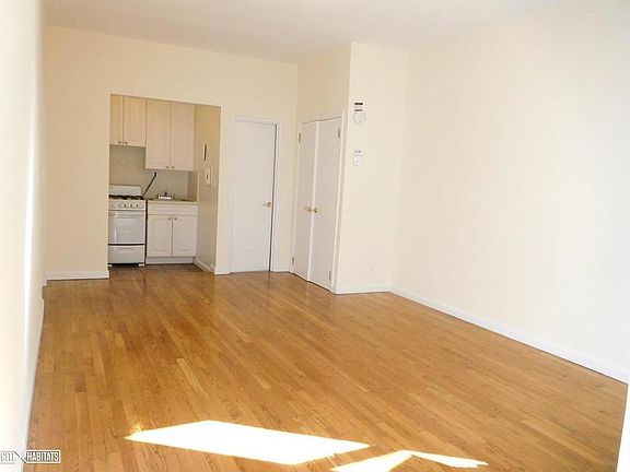 5th image of 339 W 85th St APT 22