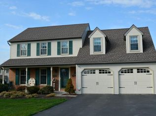 23 Countryside Ln, Marietta, PA 17547
