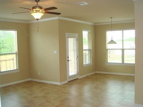 2nd image of 524 Walsh Hill Trl