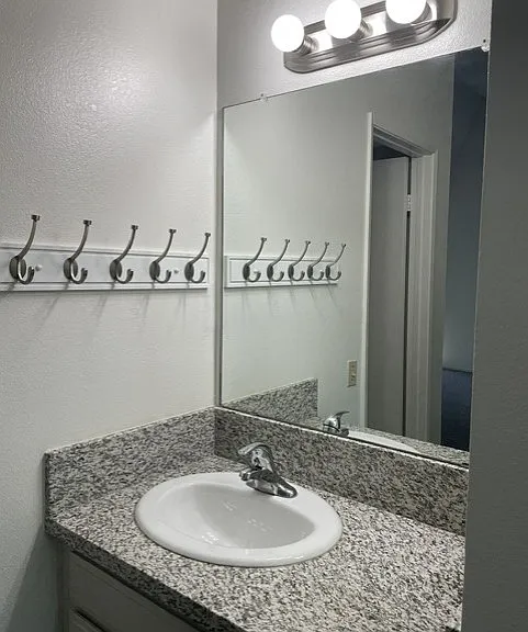 4301 California Ave #21 — Photo 20