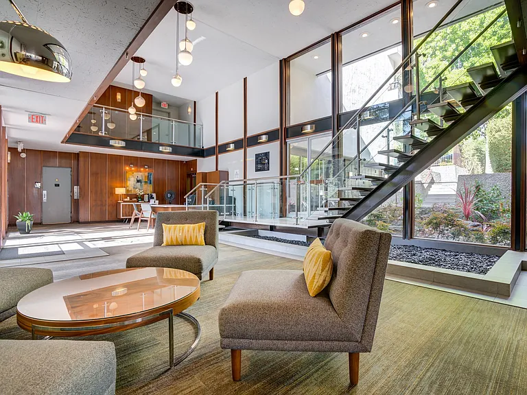 Belmont Glen Residences — Photo 7