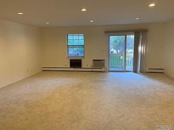 4th image of 12-32 Diane Pl #2