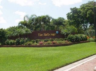 5391 Harborage Dr, Fort Myers, FL 33908