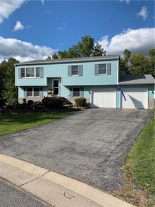 126 Trout Run, Newark, NY, 14513