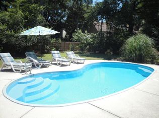 1305 Ptarmigan Dr, Charleston, SC 29412
