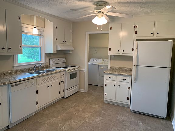 3rd image of 9335 Boxwood Dr
