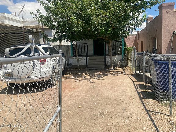 3rd image of 67 Evergreen St